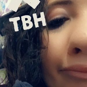 Meet your Posher, Dakota